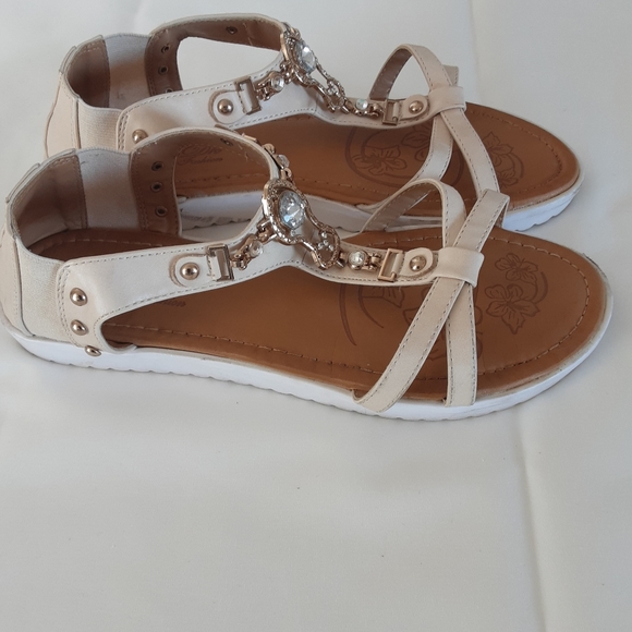 Db Dk 🌞089 Fashion Women's Summer Flat Sz 8 Beige Preowned Good Condition - Picture 1 of 8